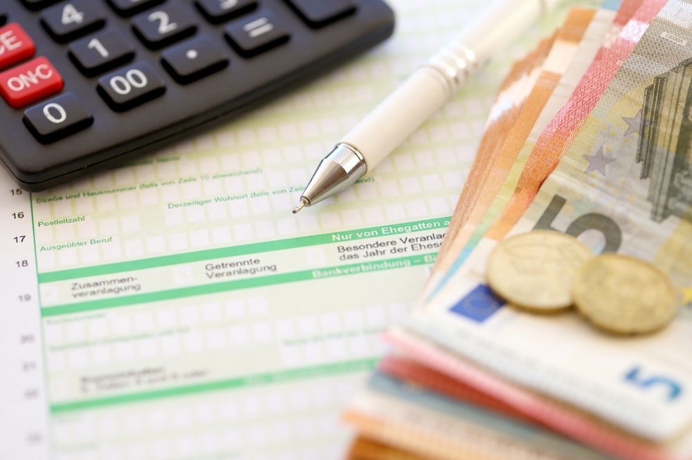 Study abroad tax deductible